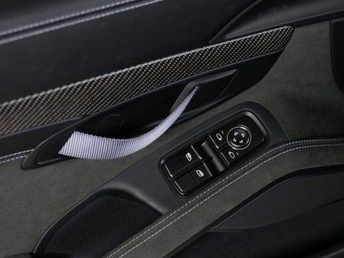Certified 2025 Porsche 718 Boxster Spyder RS RWD image 28