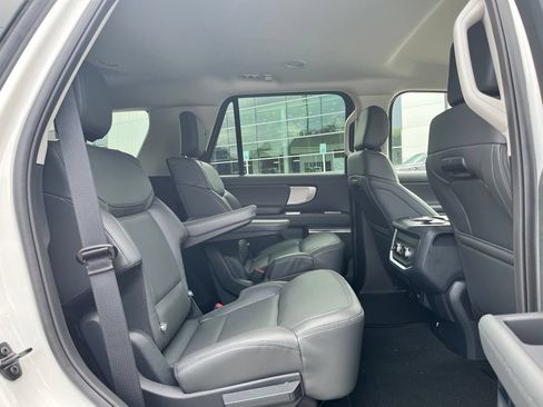 New 2027 Ford Expedition Active AWD/4WD image 8