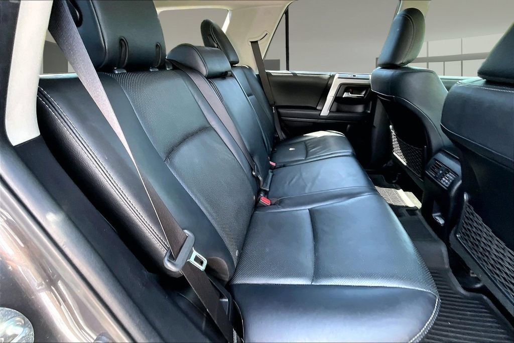 Used 2023 Toyota 4Runner Limited AWD/4WD image 25