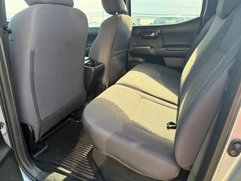 Used 2017 Toyota Tacoma TRD Off-Road w/ Tow Package (A/T) AWD/4WD image 15
