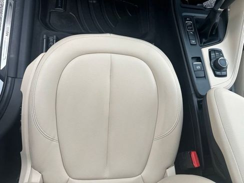 Used 2017 BMW X1 xDrive28i AWD/4WD image 17