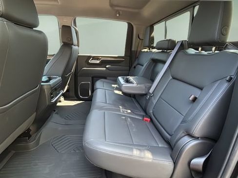 Used 2026 Chevrolet Silverado 2500 LT w/ Trail Boss Package AWD/4WD image 19