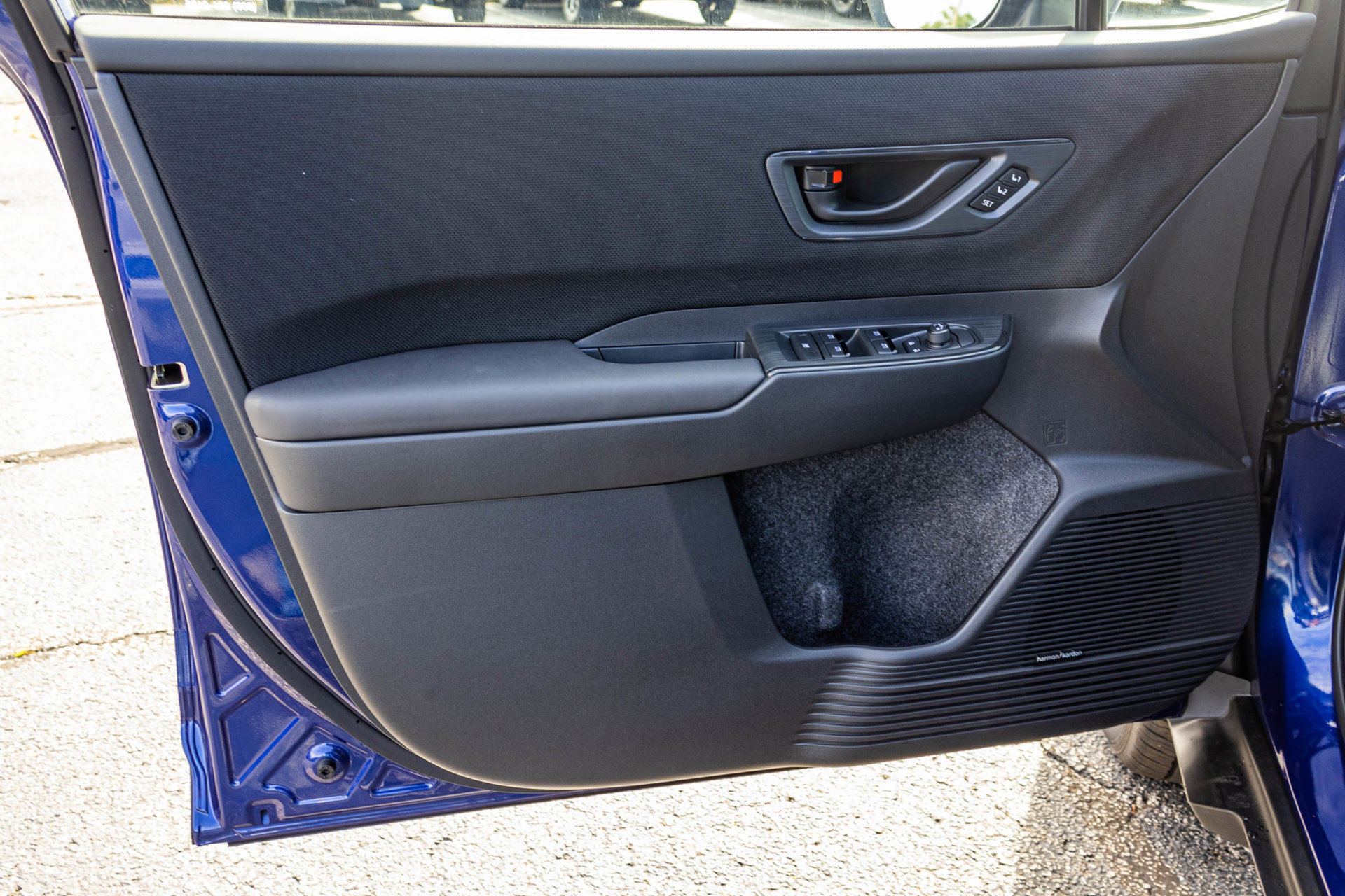 New 2026 Subaru Outback Limited AWD/4WD image 37