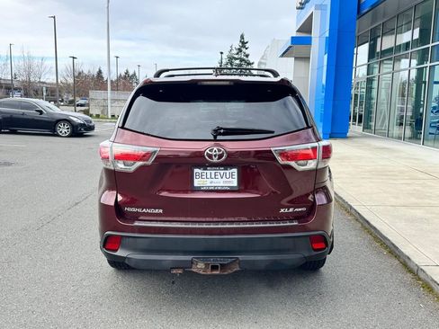 Used 2015 Toyota Highlander XLE image 4