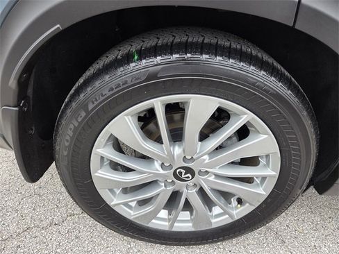 Certified 2023 INFINITI QX50 Luxe w/ Cargo Package image 20