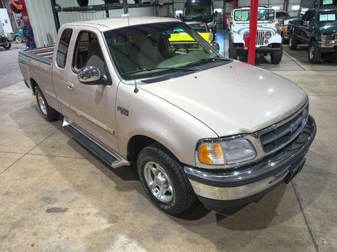 Used 1997 Ford F150 XLT RWD image 14