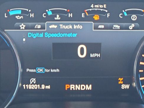 Used 2018 Ford F150 Lariat w/ Equipment Group 502A Luxury AWD/4WD image 29