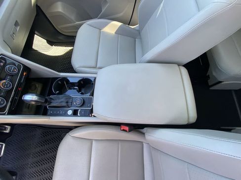 Used 2021 Volkswagen Atlas SEL R-Line AWD/4WD image 21