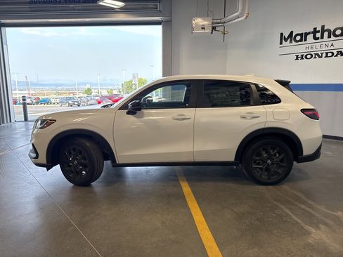 New 2025 Honda HR-V Sport image 8