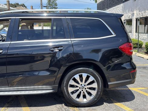 Used 2019 Mercedes-Benz GLS 450 4MATIC w/ Premium 1 Package image 2
