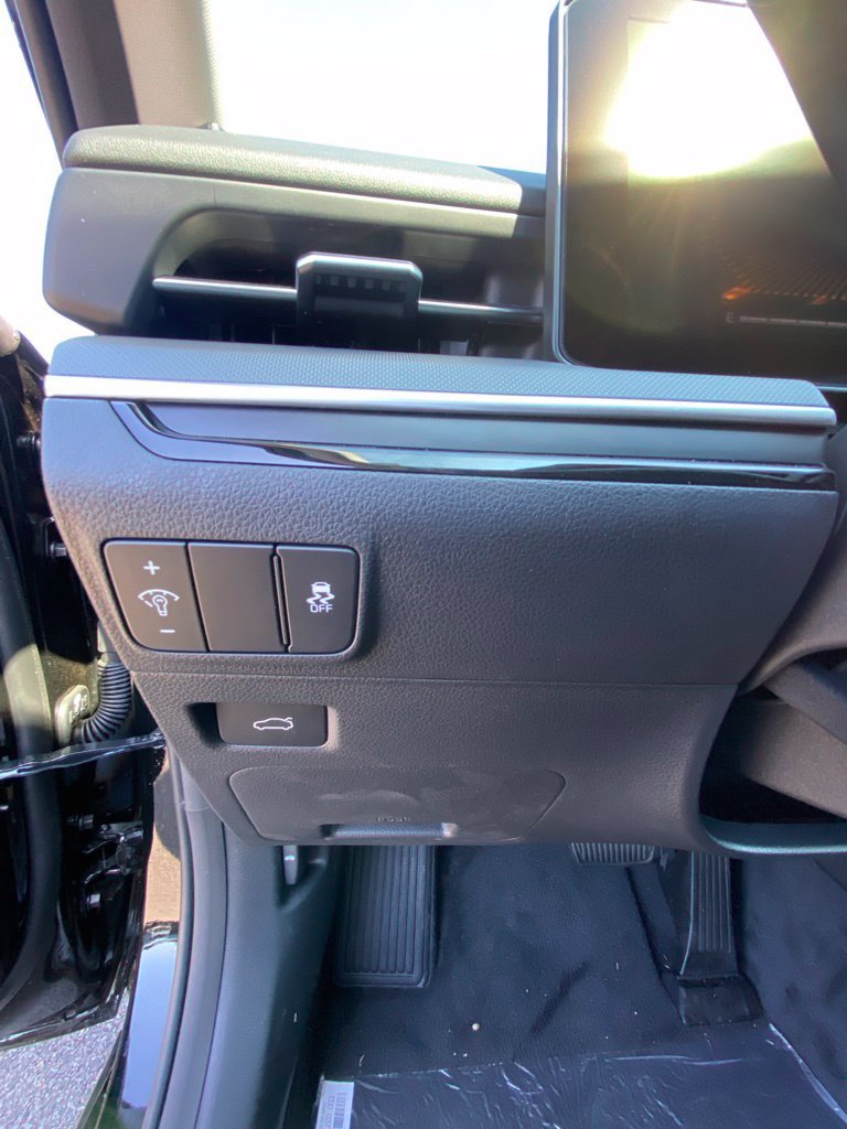 New 2026 Kia K5 LXS FWD image 12