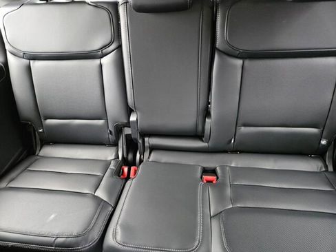 New 2025 Ford Expedition Platinum w/ Driver's Package image 9