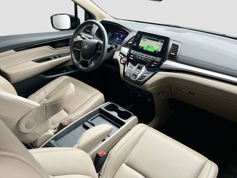 Used 2023 Honda Odyssey Touring image 25