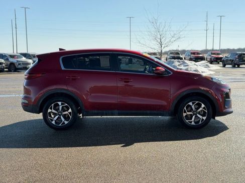 Used 2022 Kia Sportage LX image 5