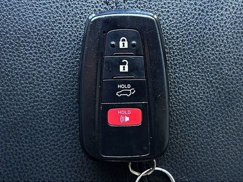 Used 2020 Toyota RAV4 XLE Premium FWD image 23