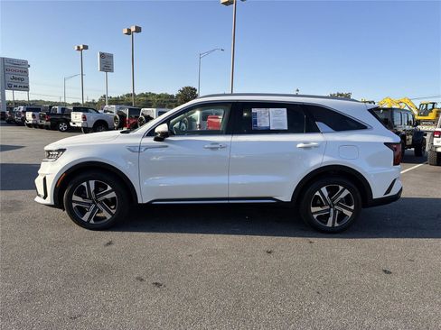 Used 2022 Kia Sorento SX Prestige w/ Panoramic Sunroof Package AWD/4WD image 8