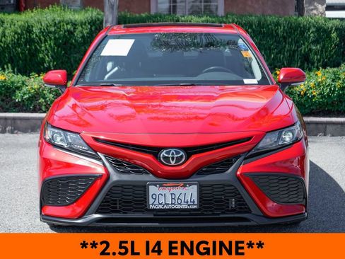 Used 2022 Toyota Camry SE w/ Convenience Package FWD image 3