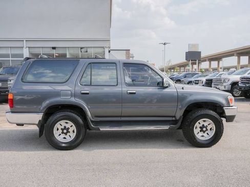 Used 1993 Toyota 4Runner SR5 AWD/4WD image 4
