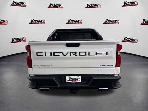 Used 2019 Chevrolet Silverado 1500 Custom Trail Boss w/ Custom Convenience Package image 6