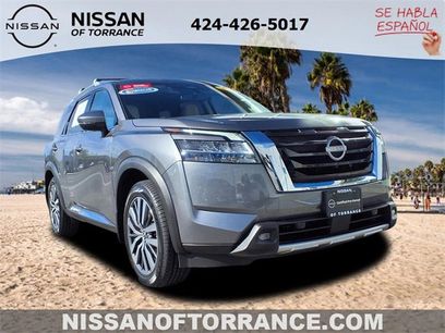 Certified 2022 Nissan Pathfinder Platinum w/ Cargo Package