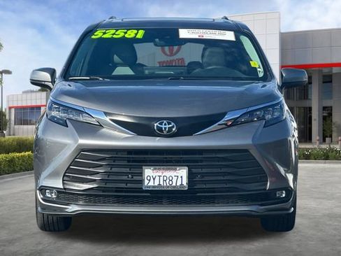 Certified 2026 Toyota Sienna XLE FWD image 11