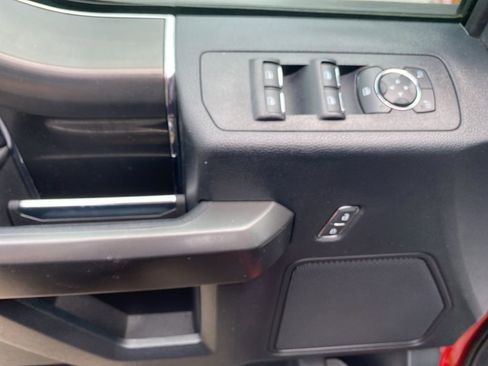 Used 2019 Ford F150 XLT w/ Equipment Group 302A Luxury AWD/4WD image 27