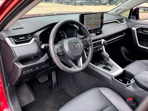 Used 2025 Toyota RAV4 XLE Premium w/ Weather Package image 18