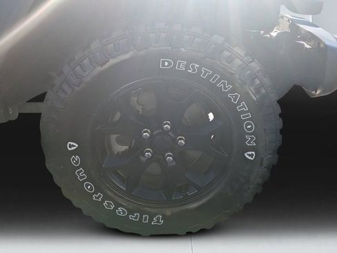 Used 2020 Jeep Wrangler Sport image 7