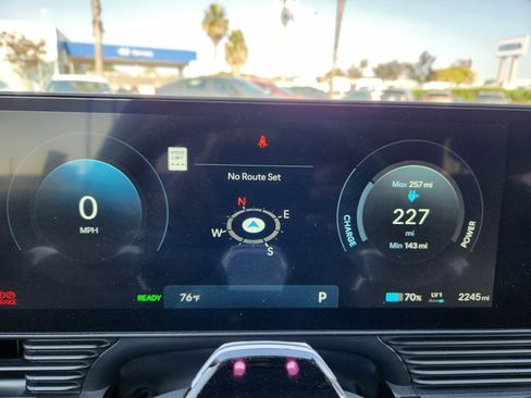 Used 2025 Hyundai Ioniq 5 SE image 21