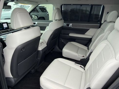 Used 2025 Hyundai Santa Fe Calligraphy image 18