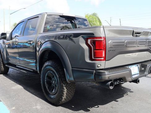 Used 2018 Ford F150 Raptor w/ Equipment Group 802A Luxury AWD/4WD image 3