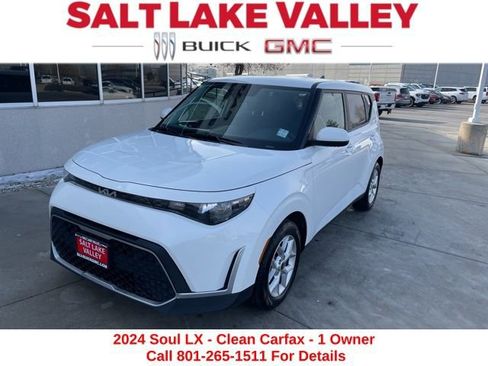 Used 2024 Kia Soul LX w/ Option Group 015 image 2