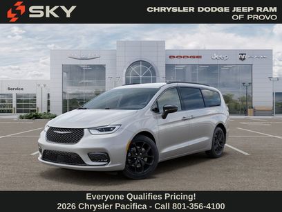 New 2026 Chrysler Pacifica Select