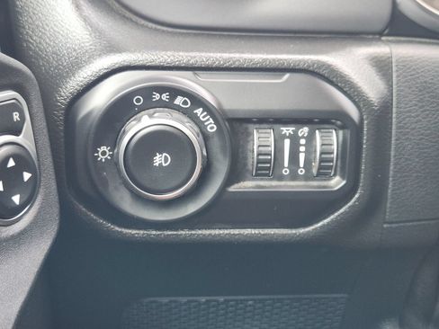 Used 2021 Jeep Wrangler Unlimited Sport AWD/4WD image 23