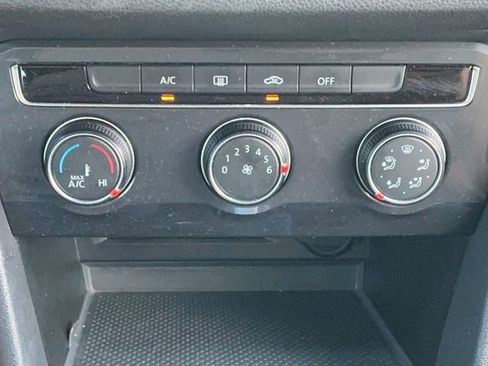 Used 2021 Volkswagen Tiguan S image 21