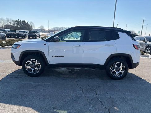 Used 2022 Jeep Compass Trailhawk w/ Sun and Sound Group image 4