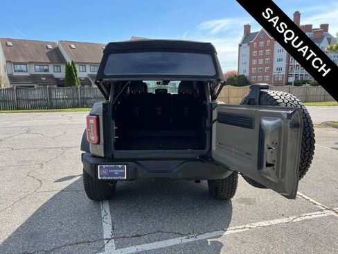 Used 2025 Ford Bronco Outer Banks w/ Sasquatch Package AWD/4WD image 30