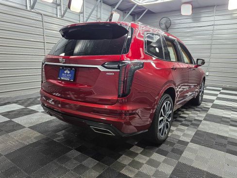 Used 2022 Cadillac XT6 Sport w/ Platinum Package AWD/4WD image 6