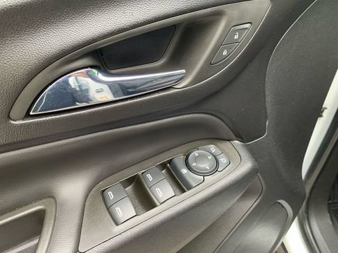 Used 2023 Chevrolet Equinox LT AWD/4WD image 19