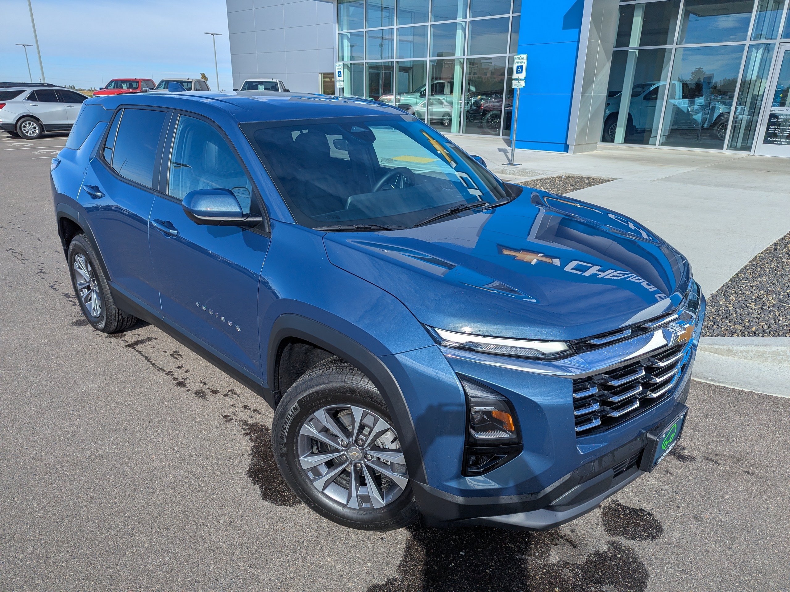 Certified 2026 Chevrolet Equinox LT w/ Convenience Package II AWD/4WD image 3