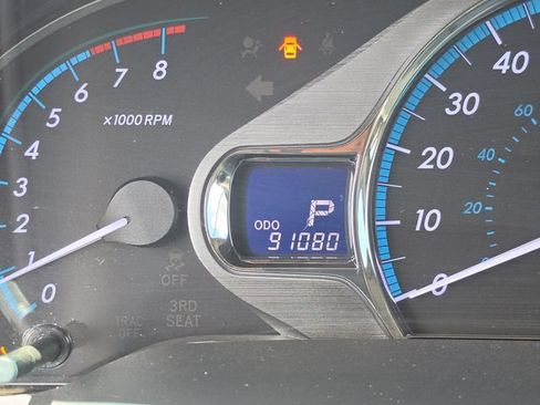 Used 2011 Toyota Sienna XLE w/ XLE Navigation Pkg FWD image 45