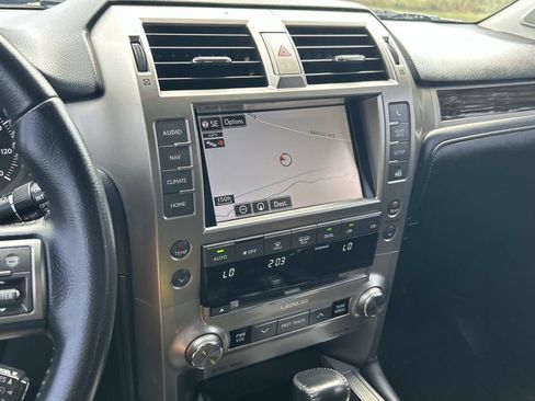 Used 2019 Lexus GX 460 w/ Navigation Package AWD/4WD image 34
