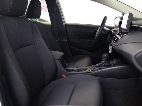 Used 2024 Toyota Corolla LE image 18