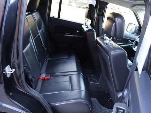 Used 2011 Jeep Liberty Limited AWD/4WD image 23