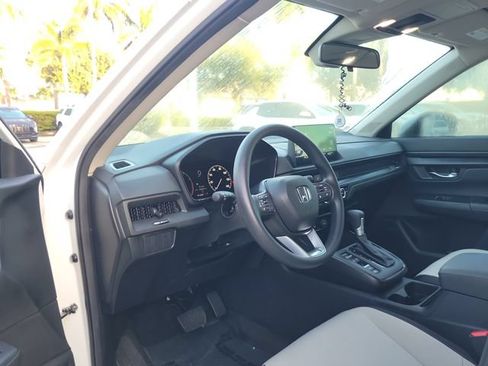 Used 2026 Honda CR-V EX image 10