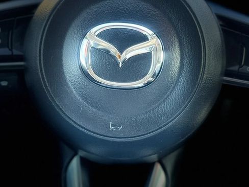 Used 2018 MAZDA MAZDA3 Touring FWD image 38