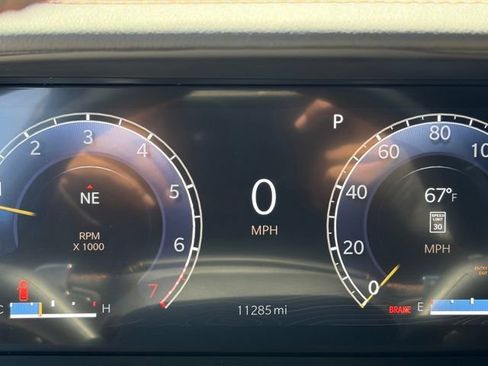 Used 2023 Jeep Grand Cherokee Summit AWD/4WD image 20