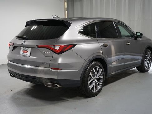 Used 2022 Acura MDX SH-AWD w/ Technology Package image 8