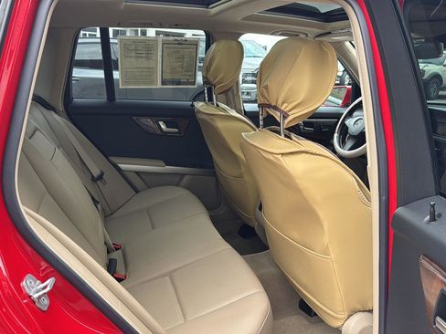 Used 2011 Mercedes-Benz GLK 350 4MATIC image 11