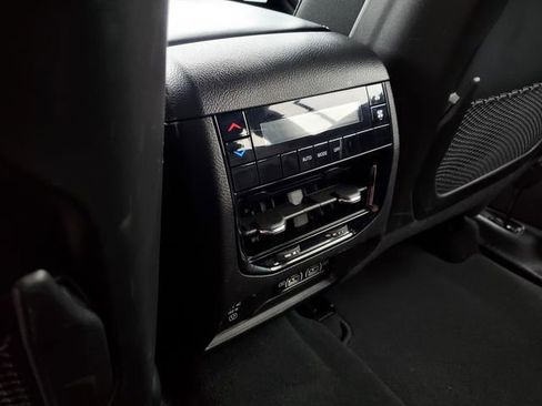 Certified 2024 Jeep Grand Cherokee L Laredo image 23